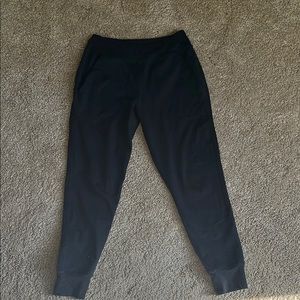 Run in rabbit Black Jogger Pants